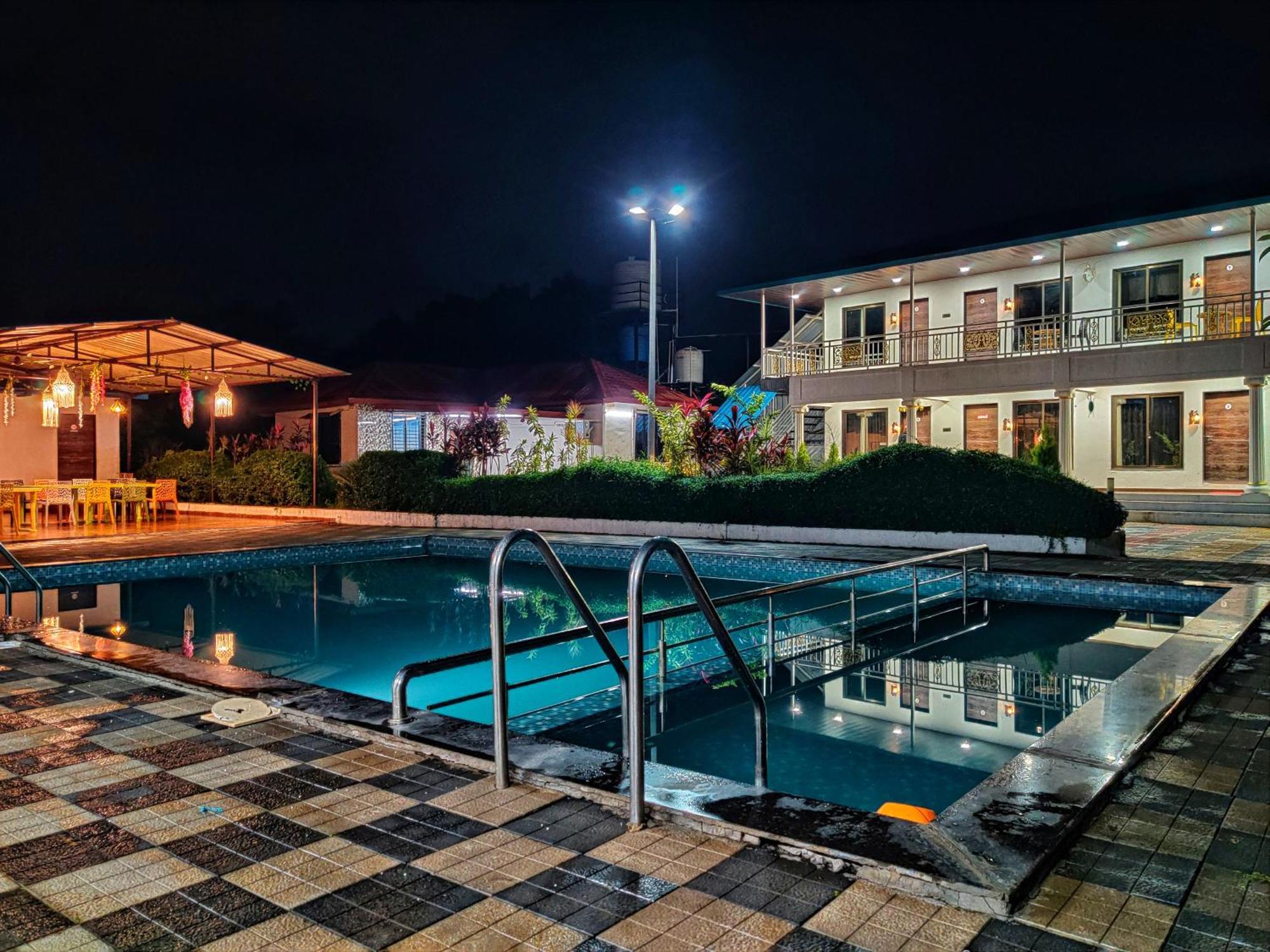 The Village Resorts Karjat Extérieur photo