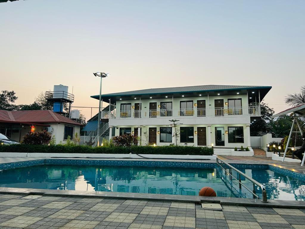 The Village Resorts Karjat Extérieur photo